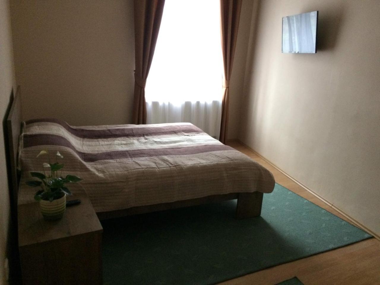 Rigo Lak Apartment Miskolc Bagian luar foto